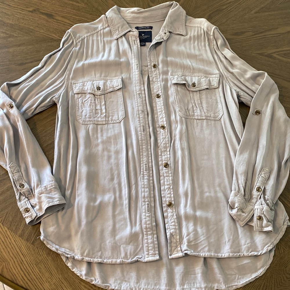 American eagle boyfriend fit button down